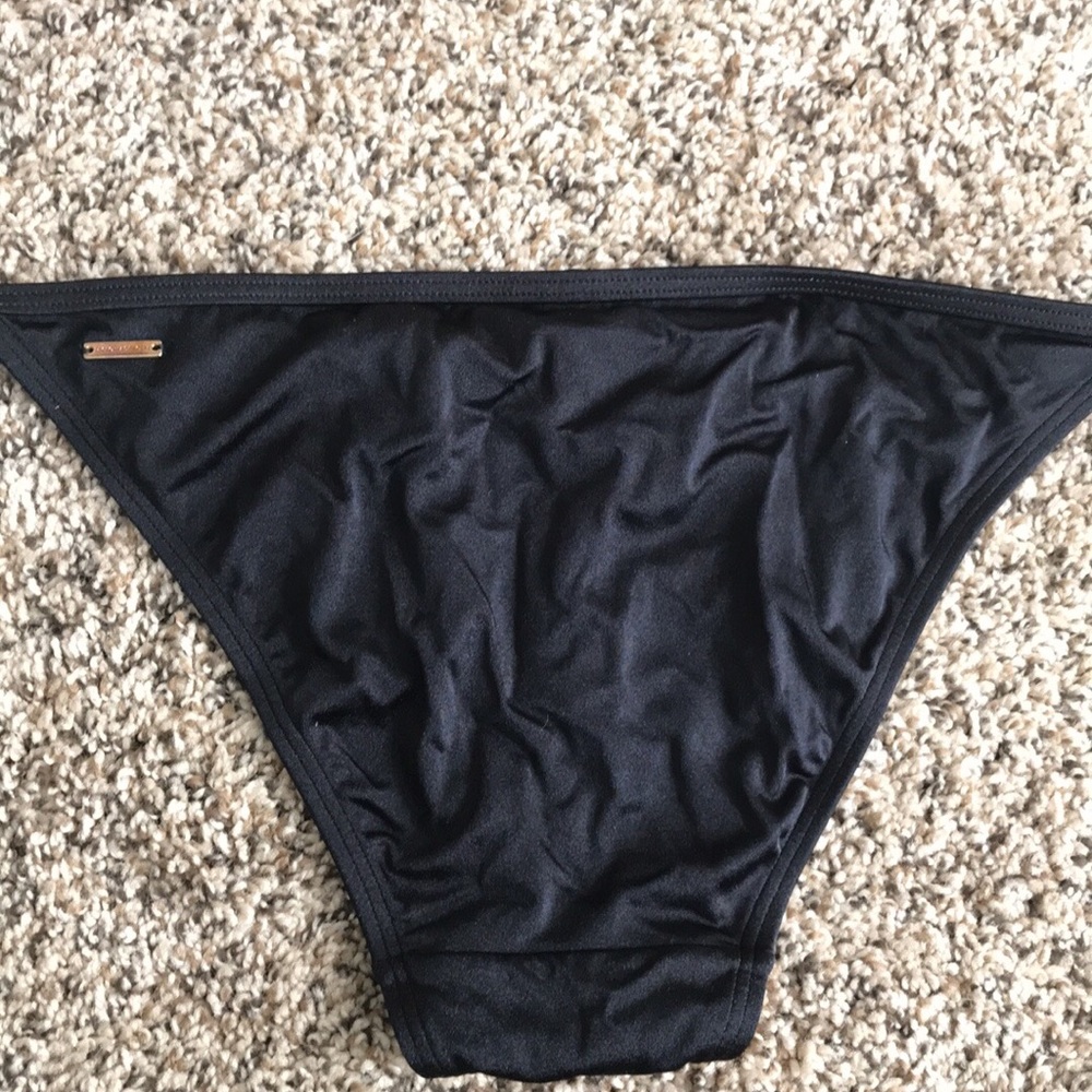VS Bikini - Picture 4 of 5